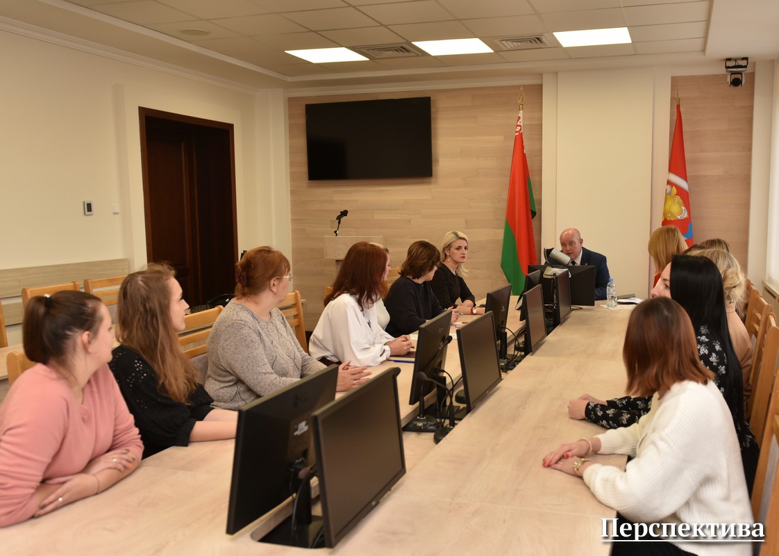 В Гродненском райисполкоме состоялось обсуждение проекта Закона о ВНС и Избирательного кодекса Республики Беларусь