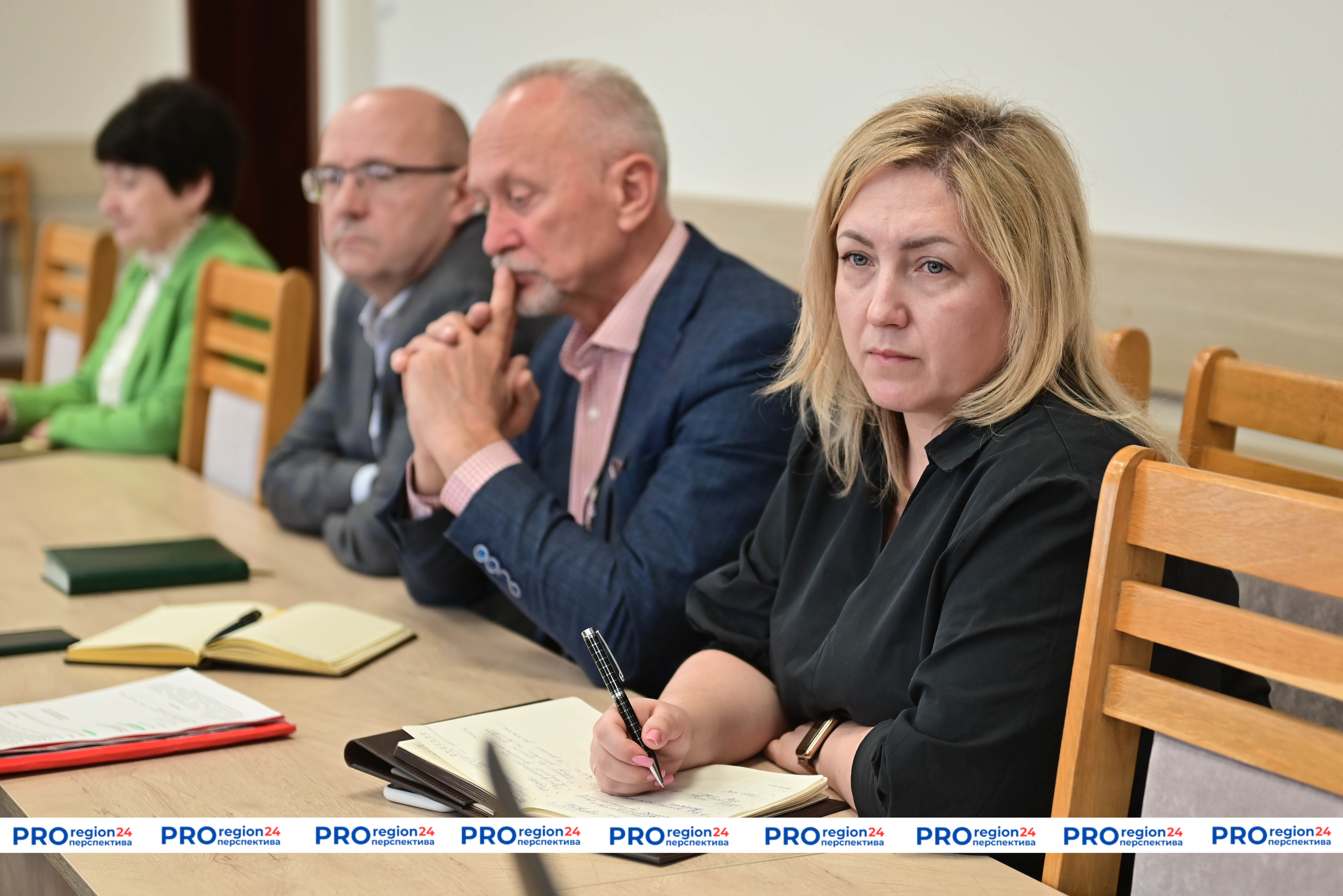 Что интересовало жителей района во время проведения прямой линии с первым заместителем председателя КГК Гродненской области?