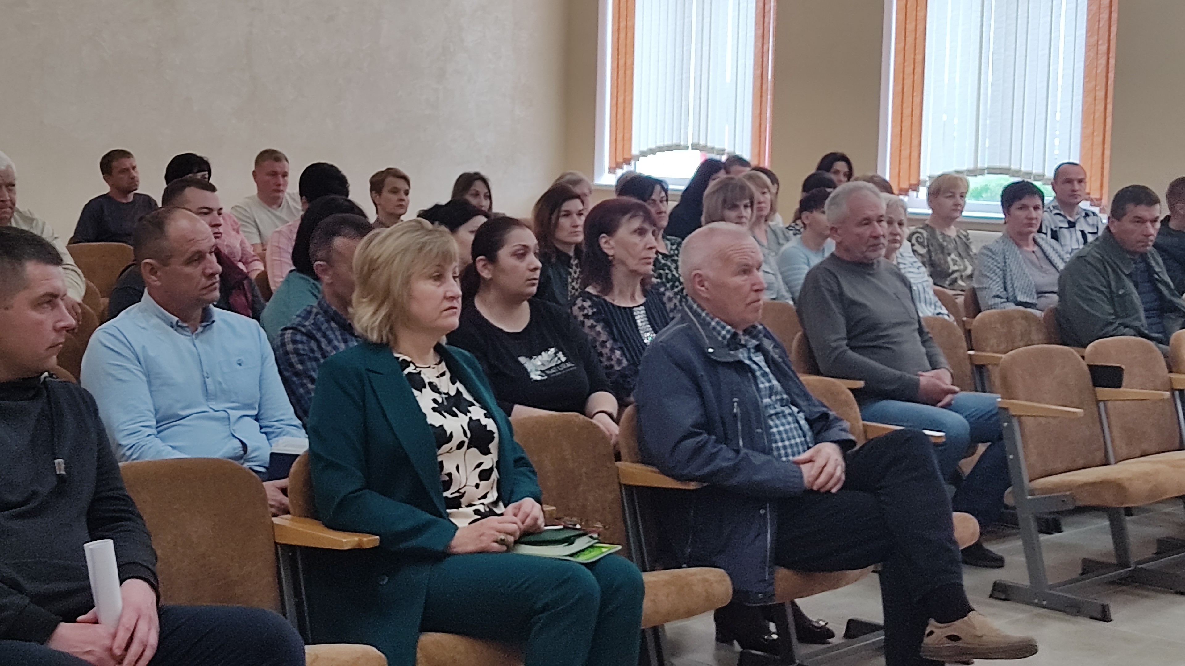 В СПК имени Деньщикова прошла диалоговая площадка с депутатом Антоном  Кулисевичем