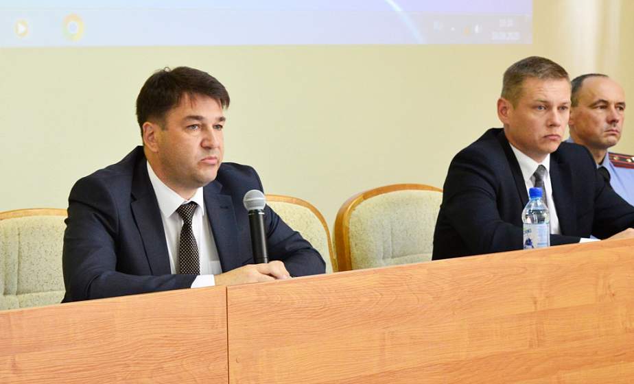 Безопасность детей, профилактику подростковой преступности и летнее оздоровление обсудили на заседании областной комиссии по делам несовершеннолетних в Гродно