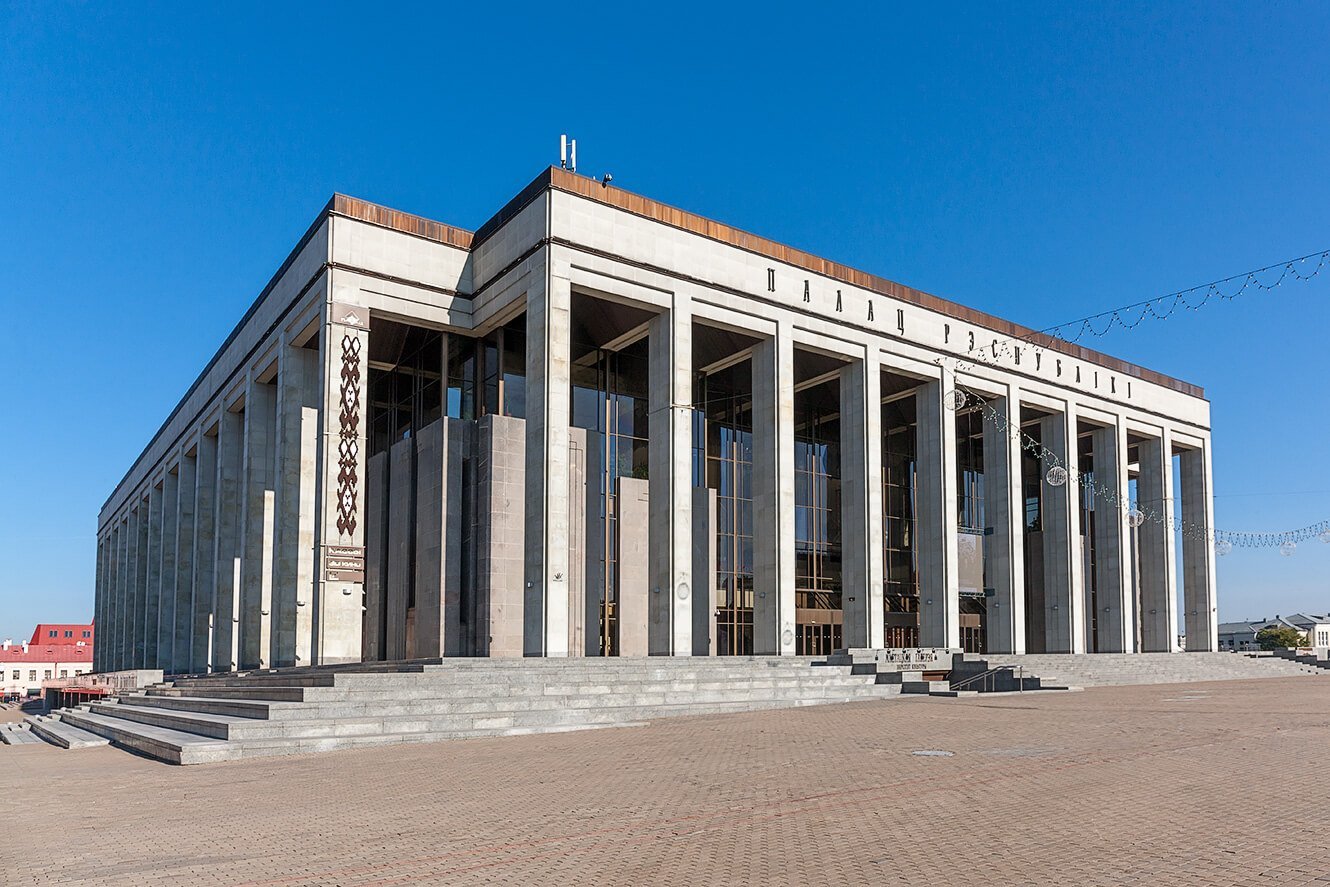 Не пропадем поодиночке: Всенародное вече как институт демократии