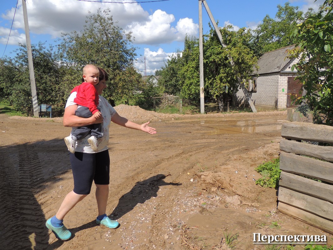 Жители Путришек уже второй год жалуются на потопы