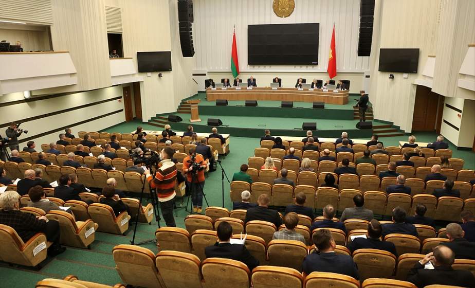 В Гродно проходит выездное расширенное заседание Президиума Совета Республики с участием Натальи Кочановой