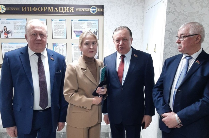 Виктор Лискович принял участие в выездном заседании Постоянной комиссии Палаты представителей по труду и социальным вопросам