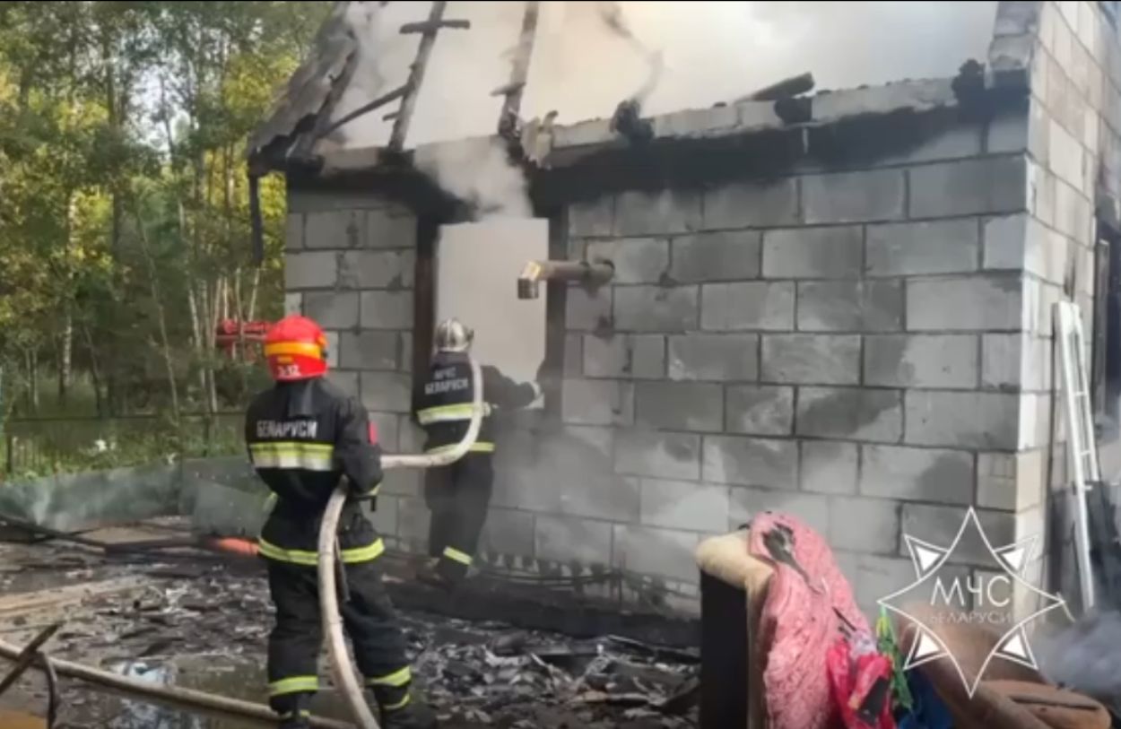 В Гродненском районе из-за мангала сгорел дачный дом