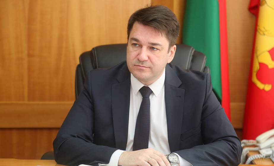 Вопросы здравоохранения, проблемы ЖКХ и защита интересов трудящихся. Прямую телефонную линию провел заместитель председателя облисполкома Виктор Пранюк