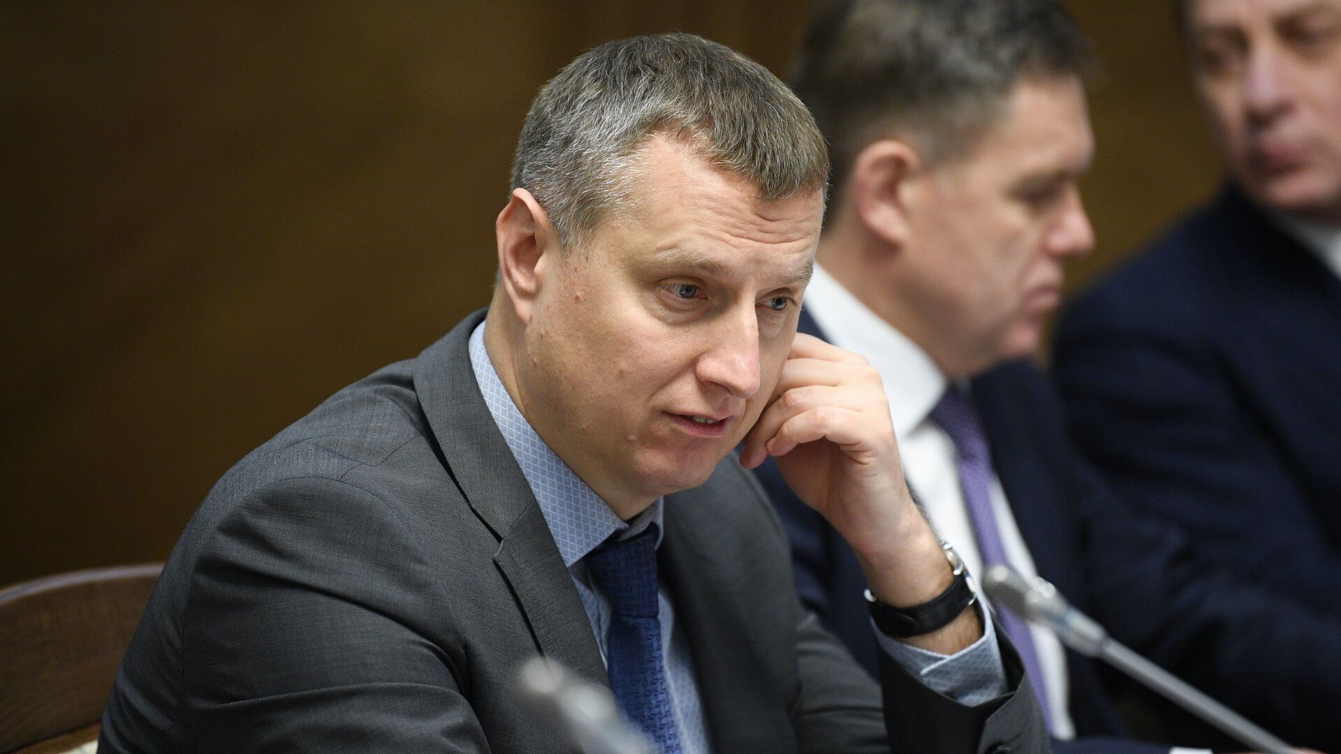 От кооперации и торговли до социальной сферы. О чем говорил Крутой с главами регионов РФ на ПМЭФ