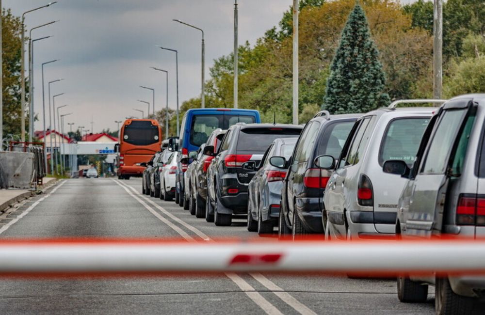 Очередь грузового и легкового транспорта фиксируется только на въезд в Польшу Очередь грузового и легкового транспорта фиксируется только на въезд в Польшу