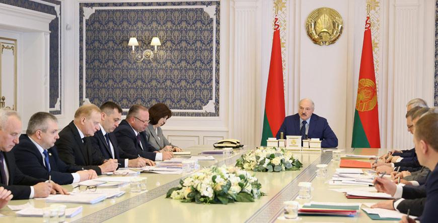 Лукашенко о состоянии дел в АПК: так называемая диктатура и порядок показали свою эффективность