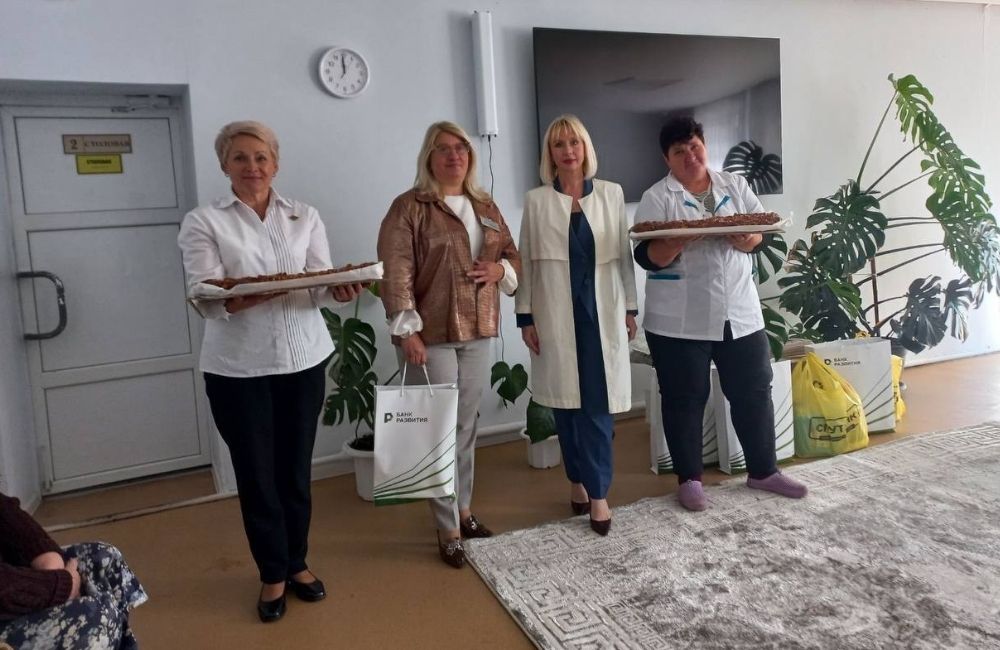 Елена Стальбовская навестила подопечных «Серебряной долины»