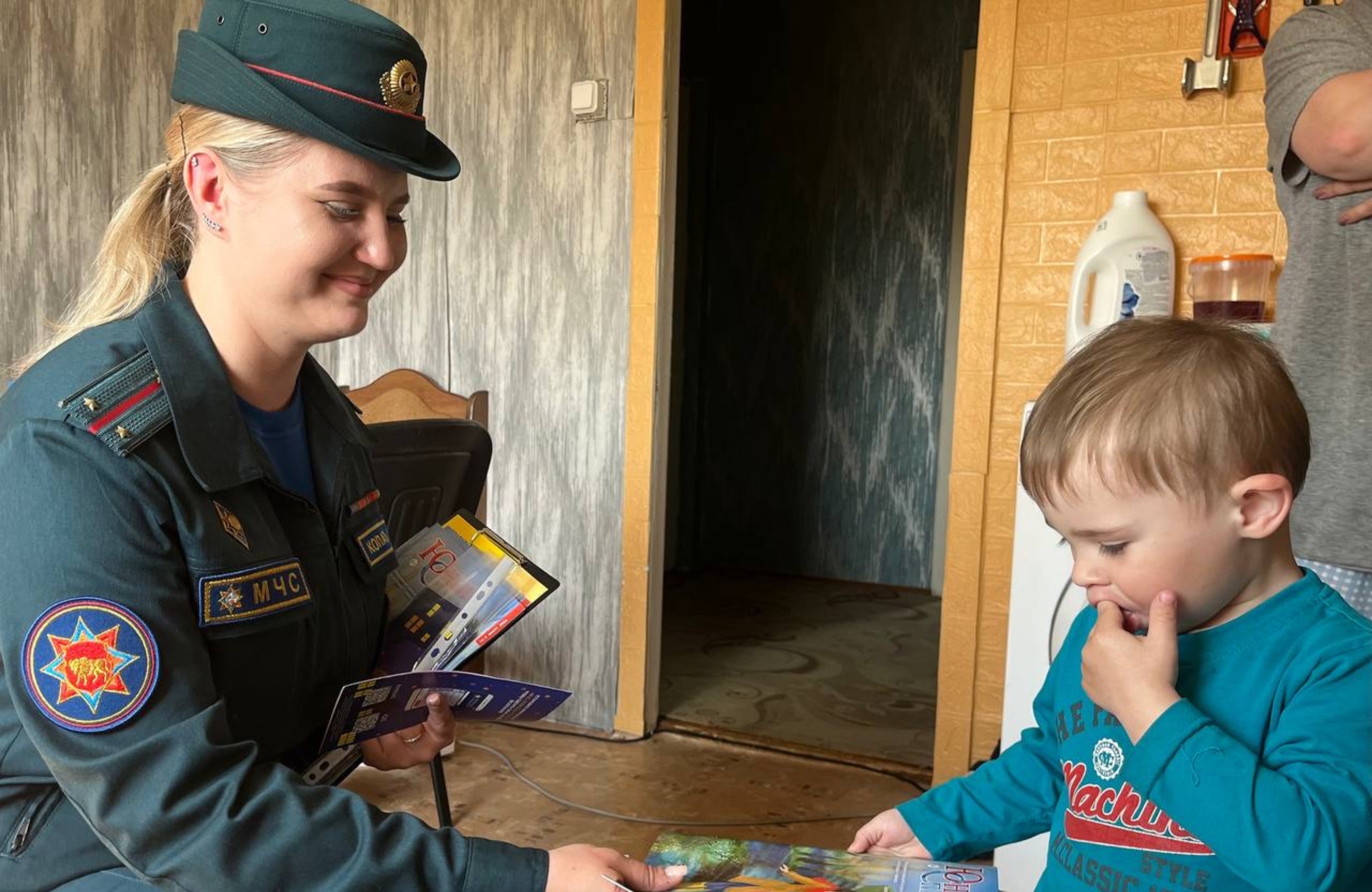 Спасатели Гродненского района провели профилактические встречи с жителями Одельского сельсовета
