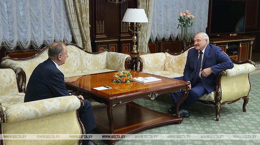 Александр Лукашенко обсудил с секретарем Совбеза России сотрудничество в сфере безопасности и оборонку