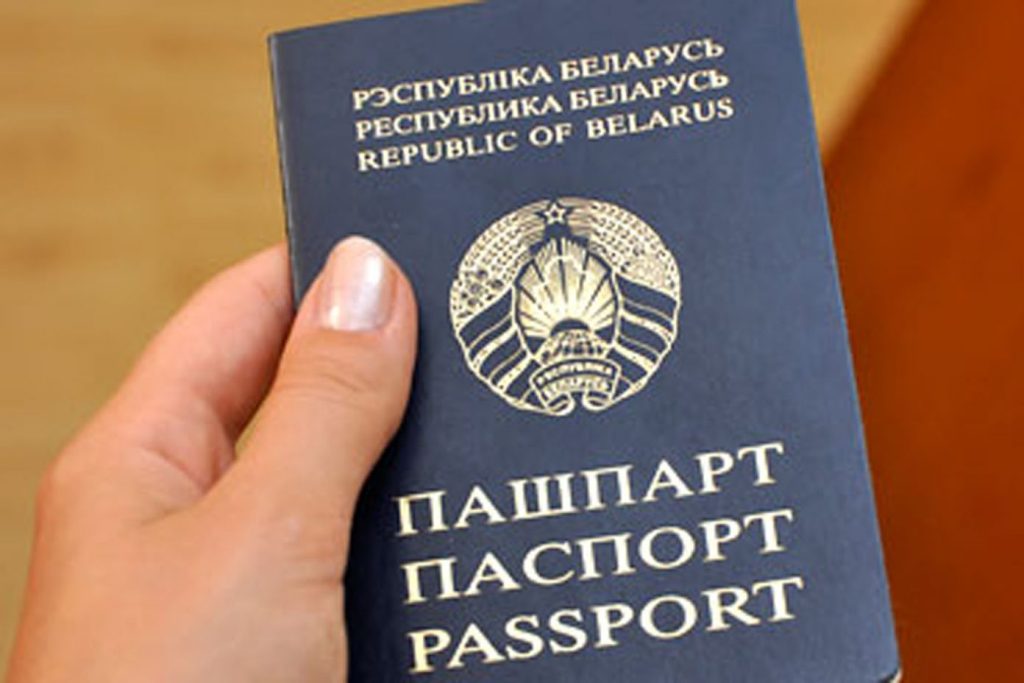 Минобразования: ежегодно на первое рабочее место по распределению приходит около 2 тыс. платников 