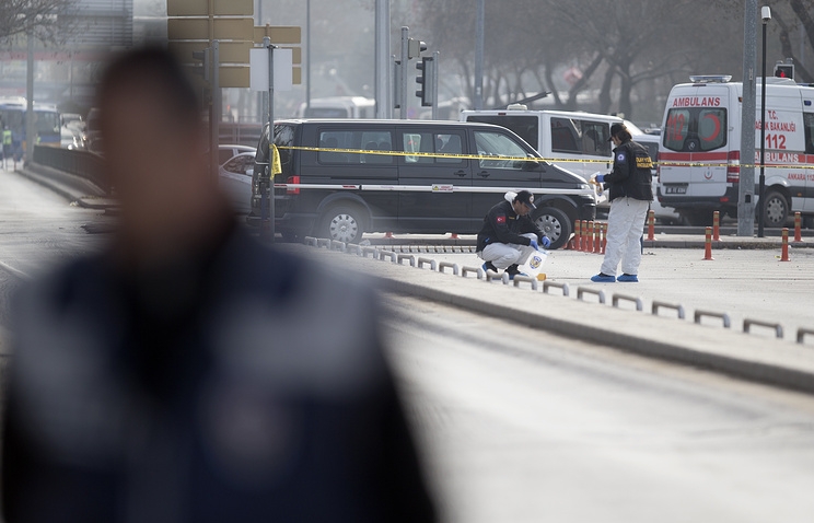 Три человека погибли, более 100 пострадали в результате взрыва в Турции