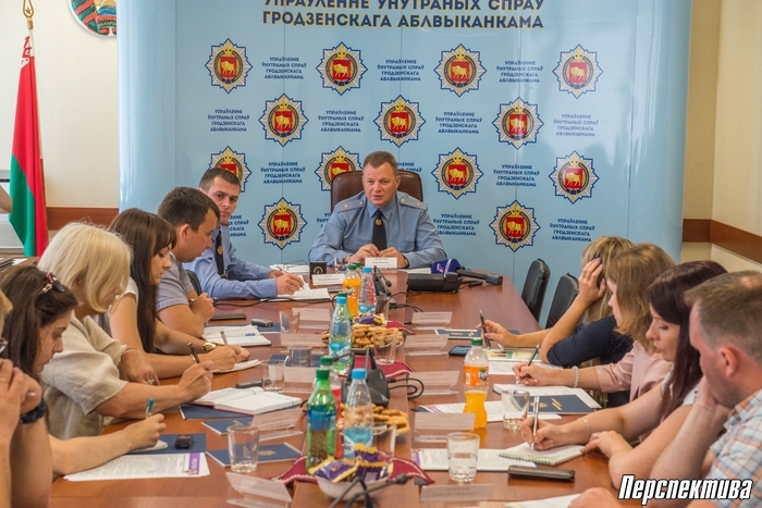 На пресс-конференции начальника УВД Гродненского облисполкома Вадима Синявского подвели итоги работы гродненской милиции за полгода