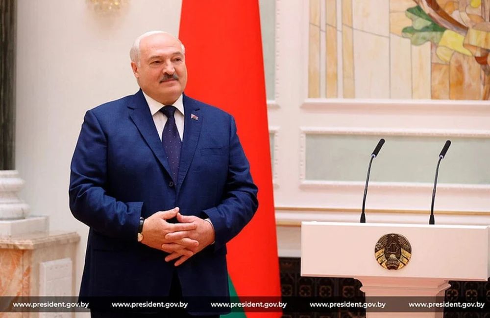 Александр Лукашенко поздравил граждан старшего поколения с Днем пожилых людей.