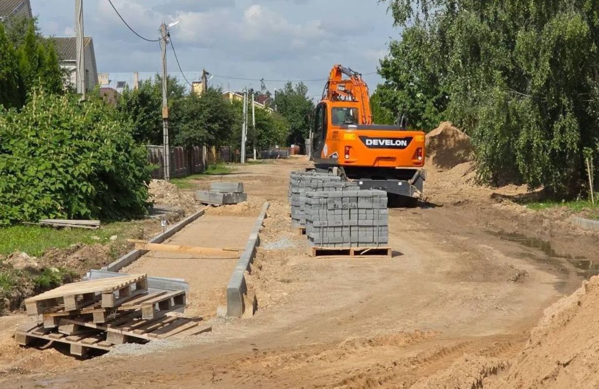 2,7 миллиона на асфальт: обновление четырех дорог в Скиделе в самом разгаре 2,7 миллиона на асфальт: обновление четырех дорог в Скиделе в самом разгаре