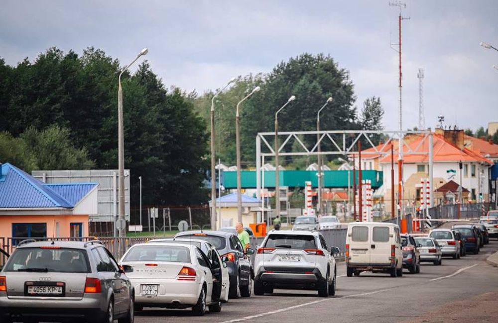 ГПК: въезда в ЕС перед польскими и литовскими погранпереходами ожидают около 1400 легковушек