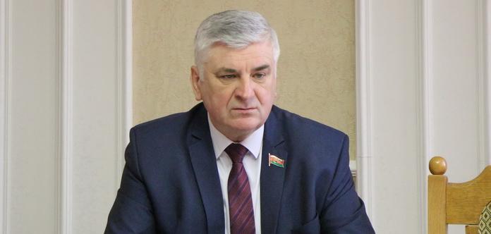Валентин Семеняко об изменениях в Конституции: "Анализируя каждое изменение, мы продумывали последствия его утверждения, чтобы понять: насколько оно необходимо и обосновано для белорусского народа"