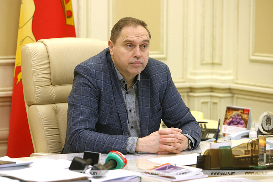 Владимир Караник: "Нужно, чтобы в центре внимания оставался человек с его заботами и планами". Руководители областей о том, что способно изменить жизнь каждого из нас в лучшую сторону