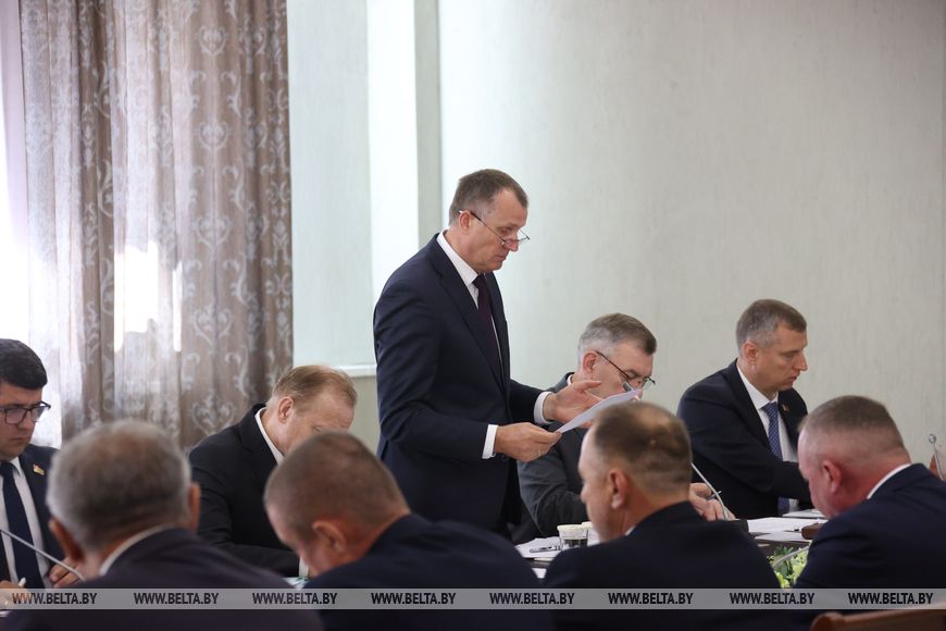 Развитию сельхозпроизводства в Шкловском и Оршанском районах посвящена рабочая поездка Лукашенко
