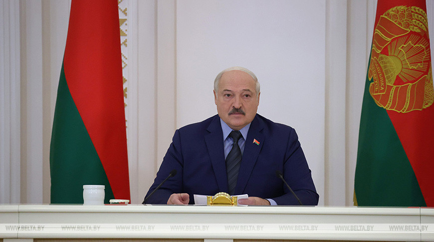 Лукашенко провел совещание по вопросам совершенствования кадровой политики