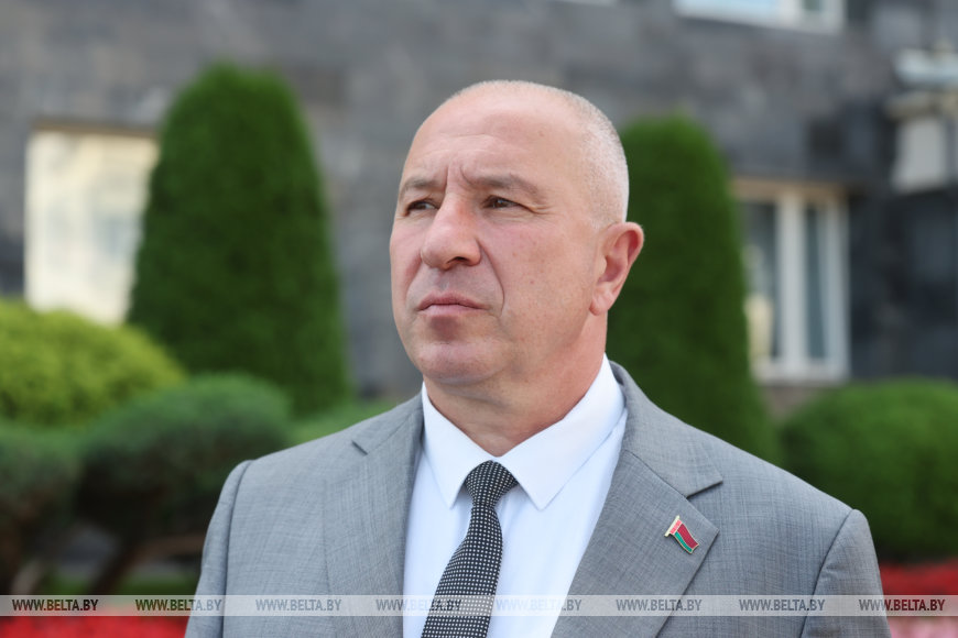 Борьба со стихией в Гродно, полевые работы и туризм. Лукашенко заслушал доклад Караева