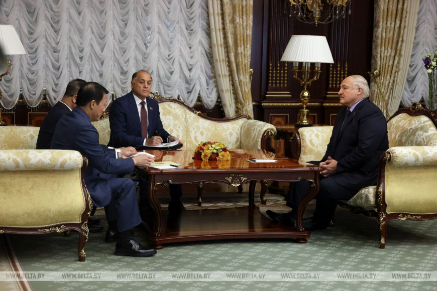 Президент в статью.jpg Президент в статью.jpg