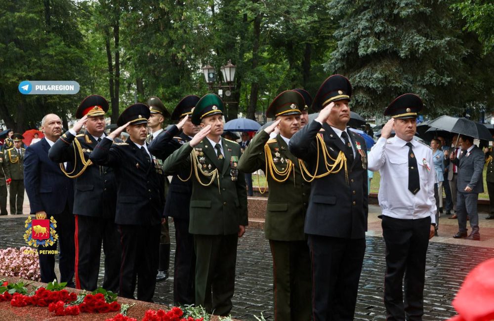 Возложение цветов в парке Жилибера 3