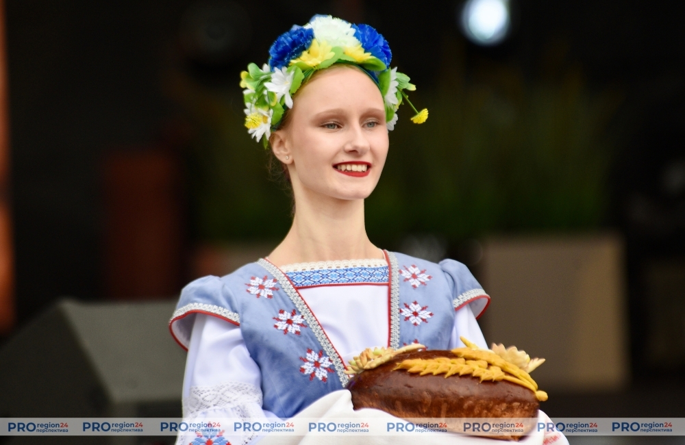 Хвала і пашана 18