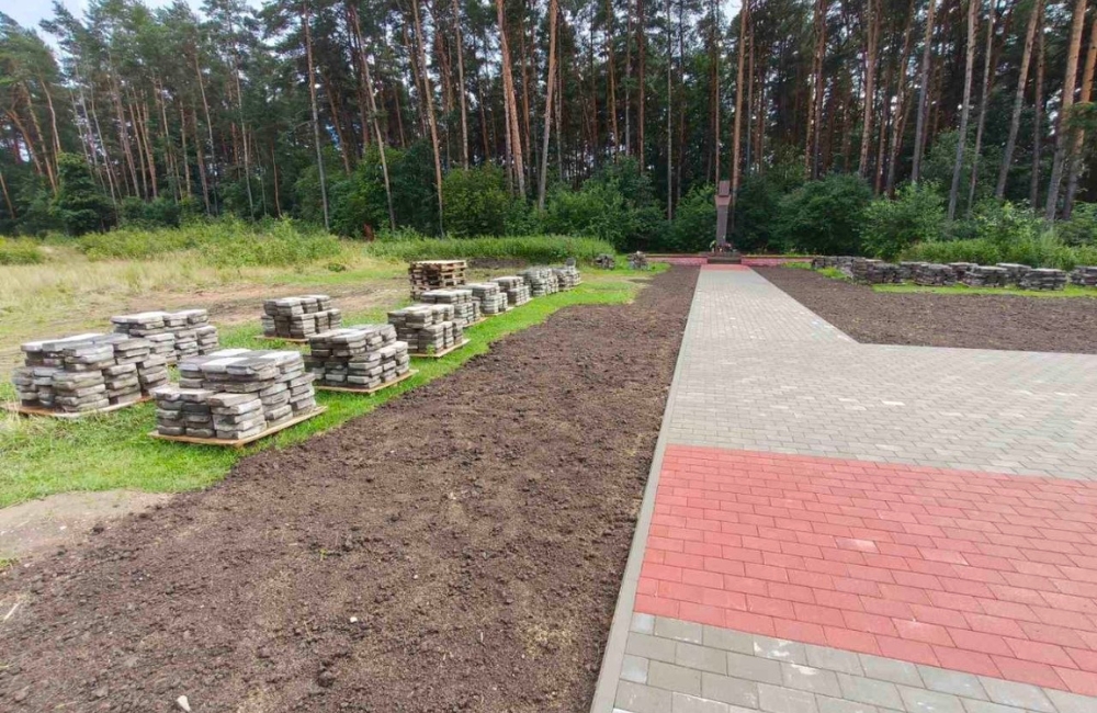 Памятник Кашубинцы и Залесяны 2