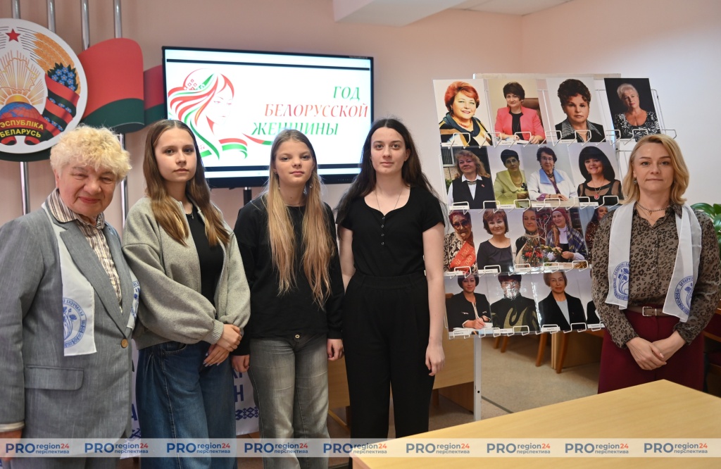 Выставка женщины 1