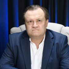 Юрий Шевцов